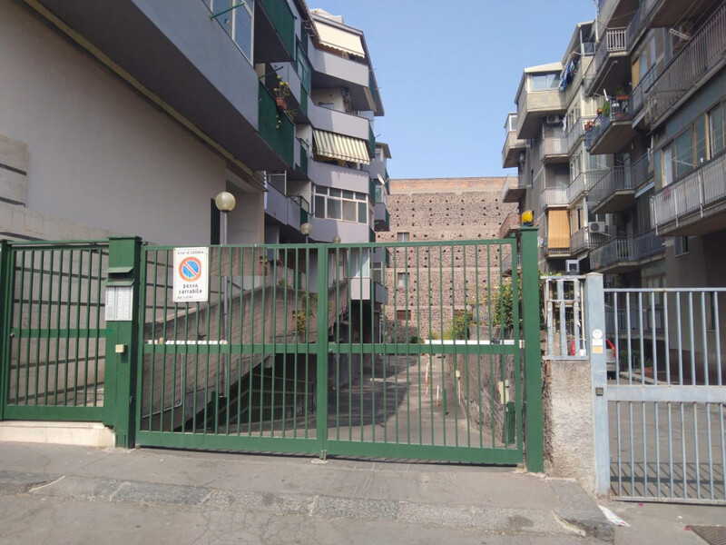 Catania, appartamento 2 livelli con terrazzo e garage