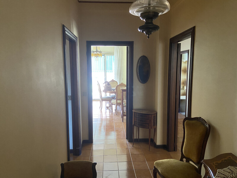 Catania (p.zza Beato Angelico) appartamento con cantina