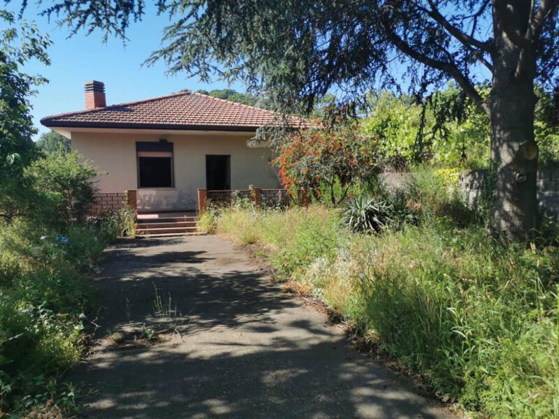 Pedara/Tarderia vai Bolano, villa singola con giardino