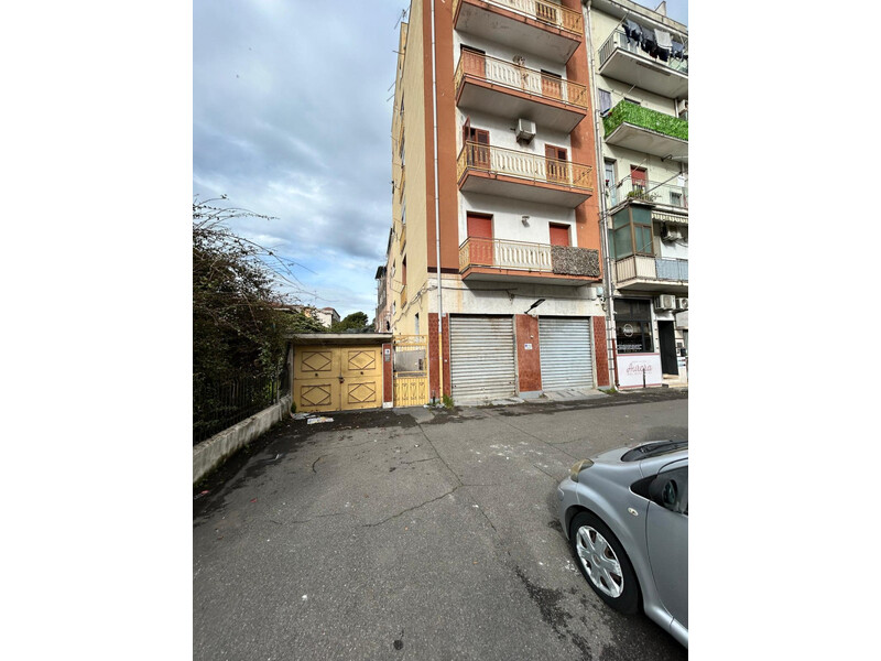 Catania pressi Viale M.Rapisardi appartamento vani 3 luminoso