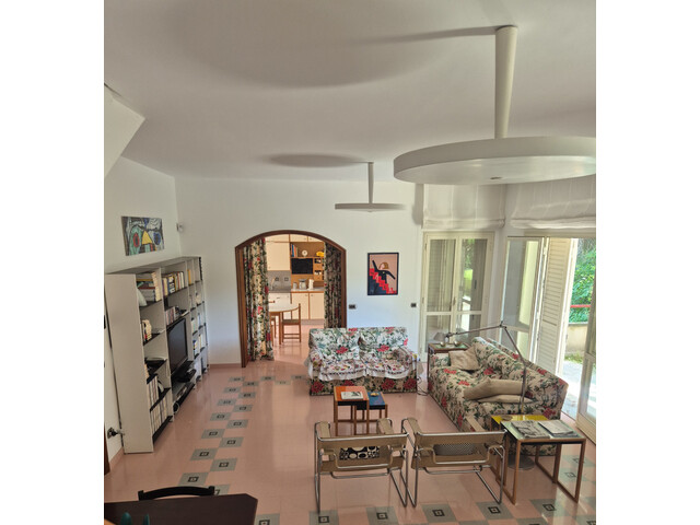 Esclusiva Villa Singola con Giardino e Terreno Edificabile | Viagrande / Trecastagni